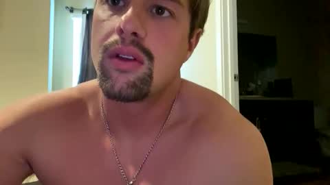 Snapshot of phatasswhiteboyyyy chatting on April 8, 2026, 9:04 pm phatasswhiteboyyyy online show from April 8, 2026, 9:04 pm