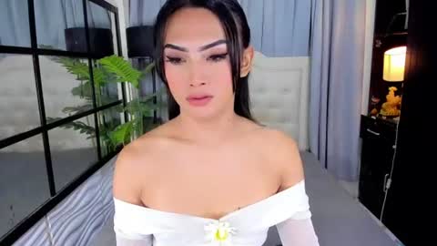phenomenal_ivy online show from June 11, 2026, 8:23 am