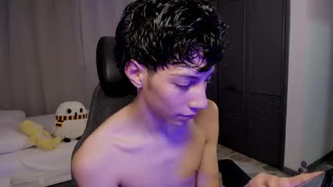 Snapshot of philipe_moonlight_ chatting on May 16, 2026, 2:52 am Phil. INDEPENDENT MODEL online show from May 16, 2026, 2:52 am