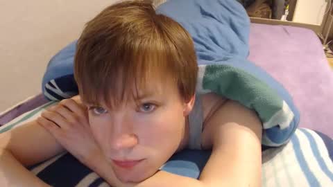 phillip25y online show from April 6, 2026, 11:44 am