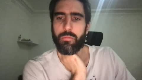 Snapshot of philllaroche chatting on February 22, 2025, 2:06 am Phill online show from February 22, 2025, 2:06 am