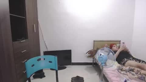 izzy online show from March 12, 2026, 4:18 am