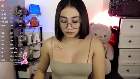 Pia online show from February 6, 2025, 8:18 am