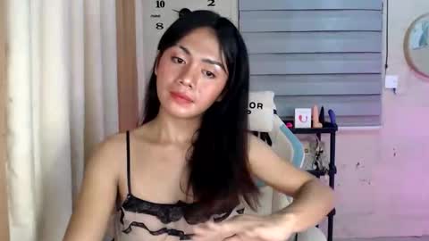 Snapshot of pia_xxx chatting on February 10, 2026, 9:41 pm Pia online show from February 10, 2026, 9:41 pm