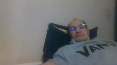 Snapshot of pichoun71 chatting on January 25, 2025, 8:10 am pichoun71 online show from January 25, 2025, 8:10 am