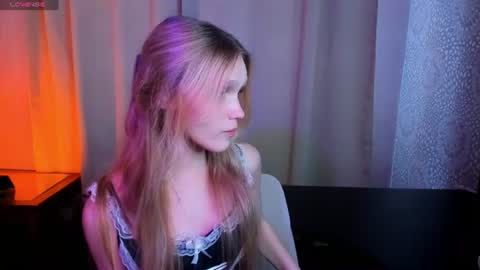 Snapshot of pickanicole chatting on June 10, 2026, 9:52 am Adeline online show from June 10, 2026, 9:52 am