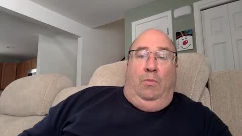 Snapshot of pickme11113 chatting on December 3, 2024, 6:17 pm pickme11113 online show from December 3, 2024, 6:17 pm