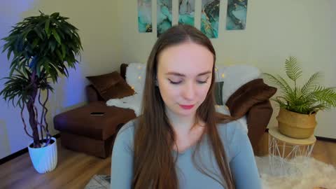 Emelie online show from February 7, 2025, 10:29 am