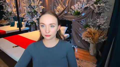 Emelie online show from February 10, 2025, 6:24 pm