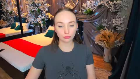 Emelie online show from February 11, 2025, 10:39 pm