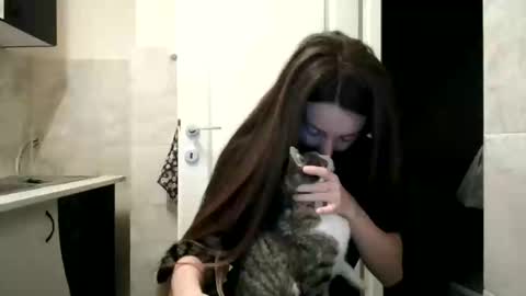 Moonie online show from February 18, 2026, 9:44 pm