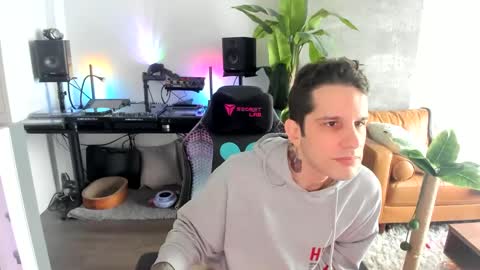 Pierre Fitch online show from February 27, 2025, 8:09 pm