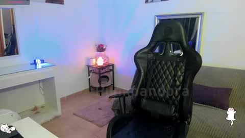 PiinkPandora online show from April 12, 2026, 8:03 pm