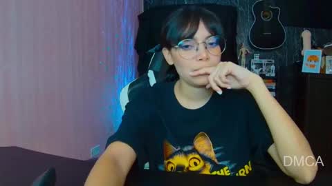 Andrea G online show from October 9, 2025, 2:53 am