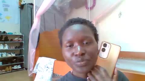 pinah1997 online show from March 16, 2026, 10:52 am