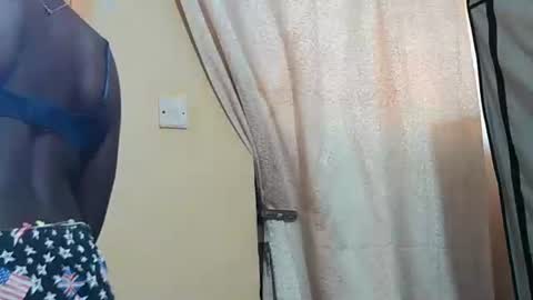 pinah1997 online show from June 9, 2026, 11:22 am