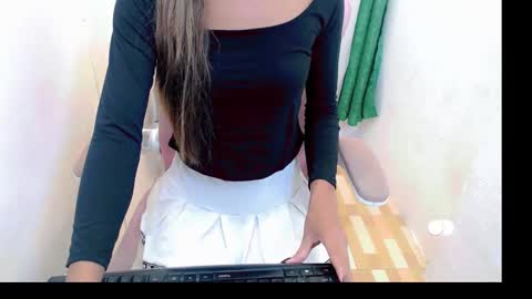 alexa online show from November 30, 2025, 2:43 pm