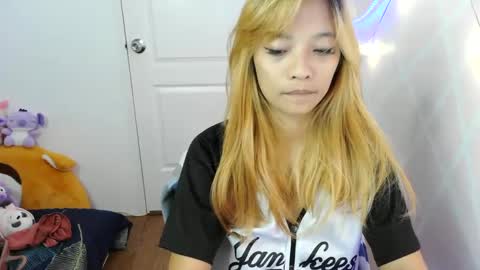Snapshot of pinay_beauty14 chatting on January 23, 2025, 2:39 pm pinay beauty14 online show from January 23, 2025, 2:39 pm