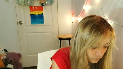Snapshot of pinay_beauty14 chatting on February 18, 2025, 1:00 pm pinay beauty14 online show from February 18, 2025, 1:00 pm