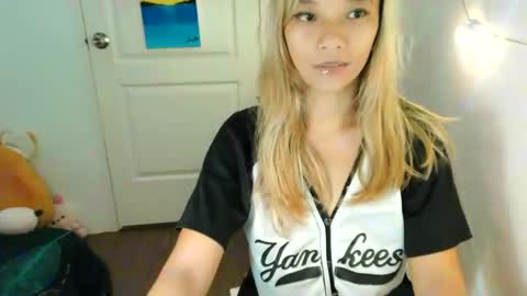 Snapshot of pinay_beauty14 chatting on February 24, 2025, 10:36 pm pinay beauty14 online show from February 24, 2025, 10:36 pm