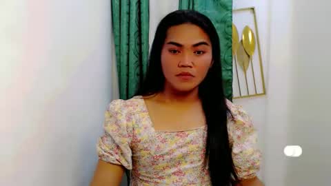 Snapshot of pinay_cristine chatting on November 19, 2025, 2:06 pm pinay_cristine online show from November 19, 2025, 2:06 pm