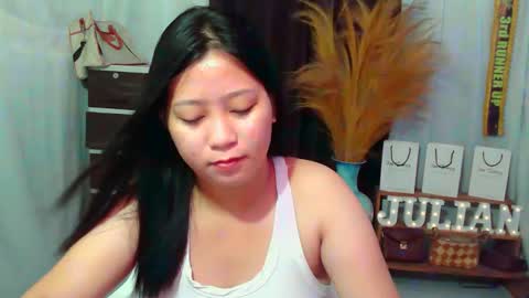 Snapshot of pinay_dhalia chatting on October 16, 2025, 12:55 am Dhalia online show from October 16, 2025, 12:55 am