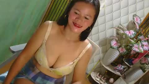 IM FLOR online show from May 9, 2026, 2:50 am