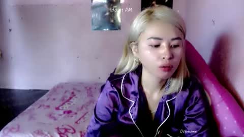 pinay_romancee online show from February 13, 2026, 2:07 am