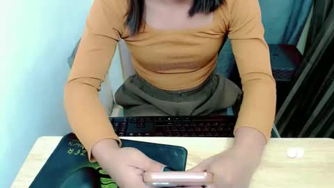 pinay_sweetgirl_ online show from October 9, 2025, 6:17 pm