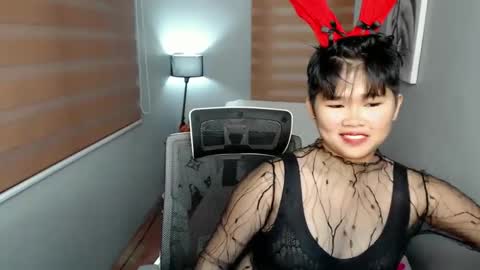 Snapshot of pinayprincesslyn chatting on January 12, 2025, 12:23 pm Lyn the Lesbian online show from January 12, 2025, 12:23 pm