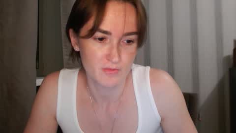       online show from October 2, 2025, 8:05 pm