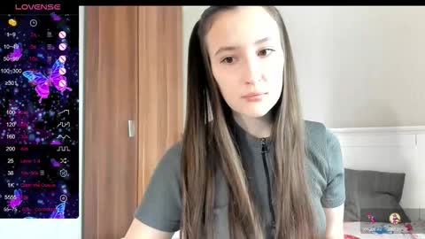 pingviluly online show from October 14, 2025, 6:14 am