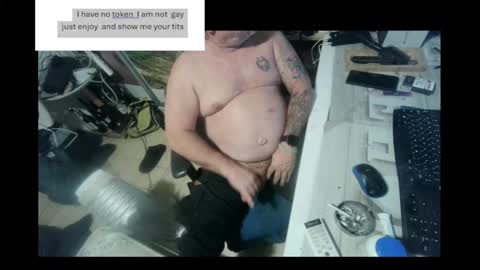 Snapshot of pini_z chatting on December 26, 2024, 10:09 pm pini_z online show from December 26, 2024, 10:09 pm