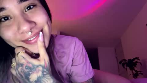 KELLY  online show from November 26, 2025, 1:06 am