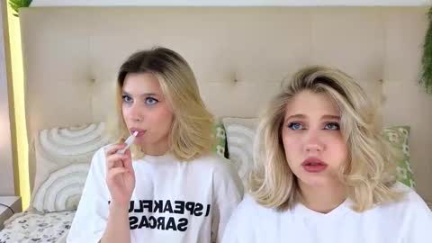 Adele online show from November 20, 2025, 8:36 am