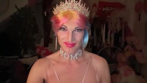 pinkfag online show from December 22, 2025, 7:11 pm