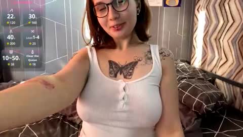 Eva and Tanya online show from September 22, 2025, 12:18 pm