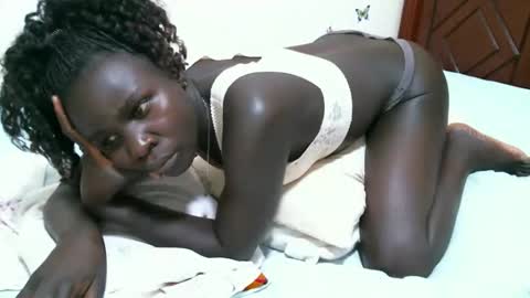 pinky online show from November 1, 2025, 11:40 pm