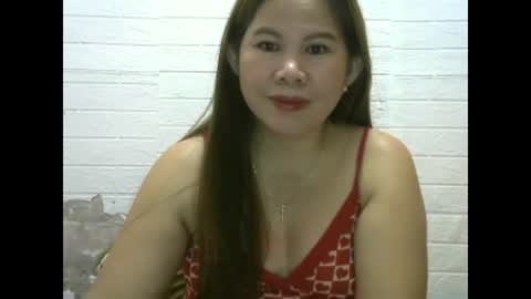 Snapshot of pinkishpusiemom18 chatting on January 17, 2025, 8:22 pm pinkishpusiemom18 online show from January 17, 2025, 8:22 pm