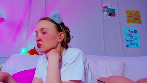 Mila online show from March 23, 2026, 7:23 am