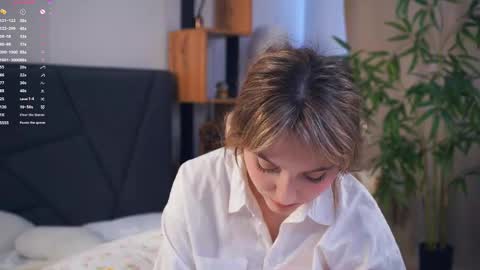 Snapshot of pinkncrazy chatting on February 20, 2025, 7:34 am  HERES ALICE  WELCOME EVERYONE LOVENSE DOMI REACT TO YOUR TIPS LETS MAKE A GREAT SHOW TOGETHER  online show from February 20, 2025, 7:34 am