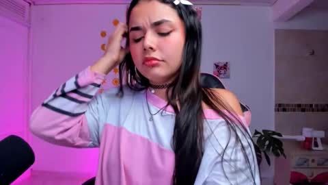 Sarah .. online show from October 23, 2025, 9:57 pm