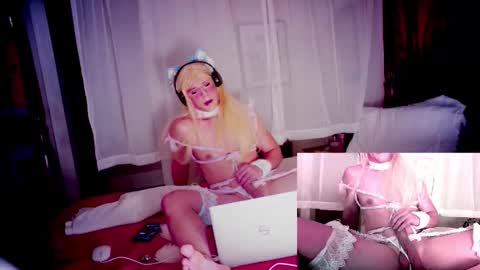 pinkpillbambi online show from January 9, 2026, 4:15 am