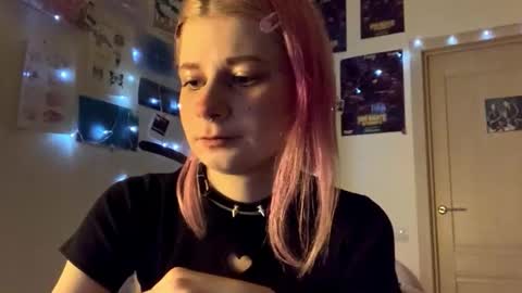 Sara online show from October 5, 2025, 6:17 pm