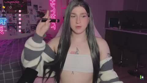 pinkvenom_ online show from April 8, 2026, 5:13 pm