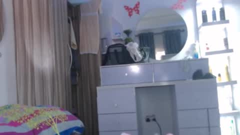 pinkxjuicy online show from October 9, 2025, 3:54 pm