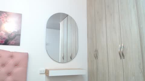 pinky_f00x online show from February 4, 2026, 9:20 pm