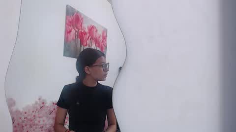 pinky_f00x online show from March 24, 2026, 7:08 pm