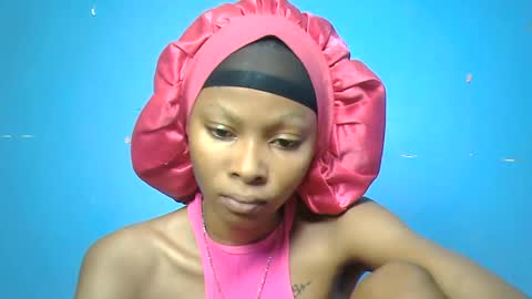 pinky_lov online show from October 6, 2025, 5:27 am