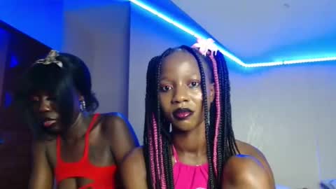 Pinky online show from November 30, 2025, 4:00 pm